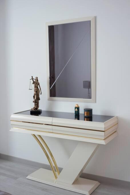 בוקרשט Luxury 2 Bedroom Apartment מראה חיצוני תמונה